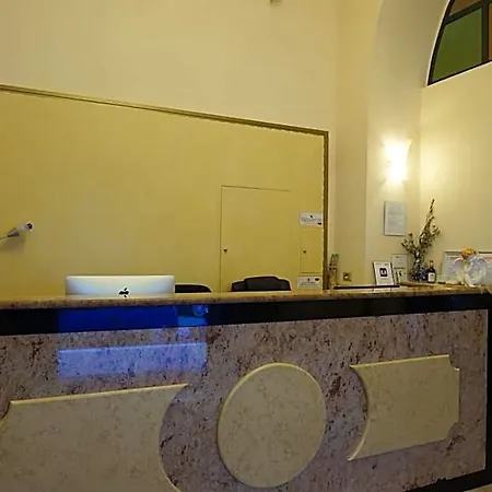 Maryelen Hotel 2*