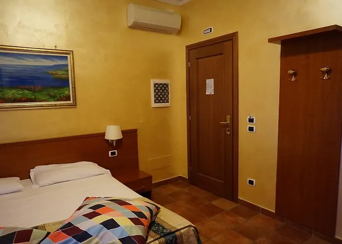 玛丽琳酒店 酒店 2*